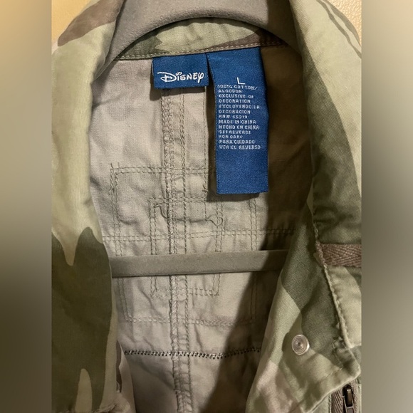 Disney Mickey Mouse Camo Patch Utility Button Jacket Size Large - Picture 3 of 3